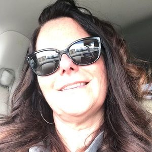 Meet your Posher, Brenda